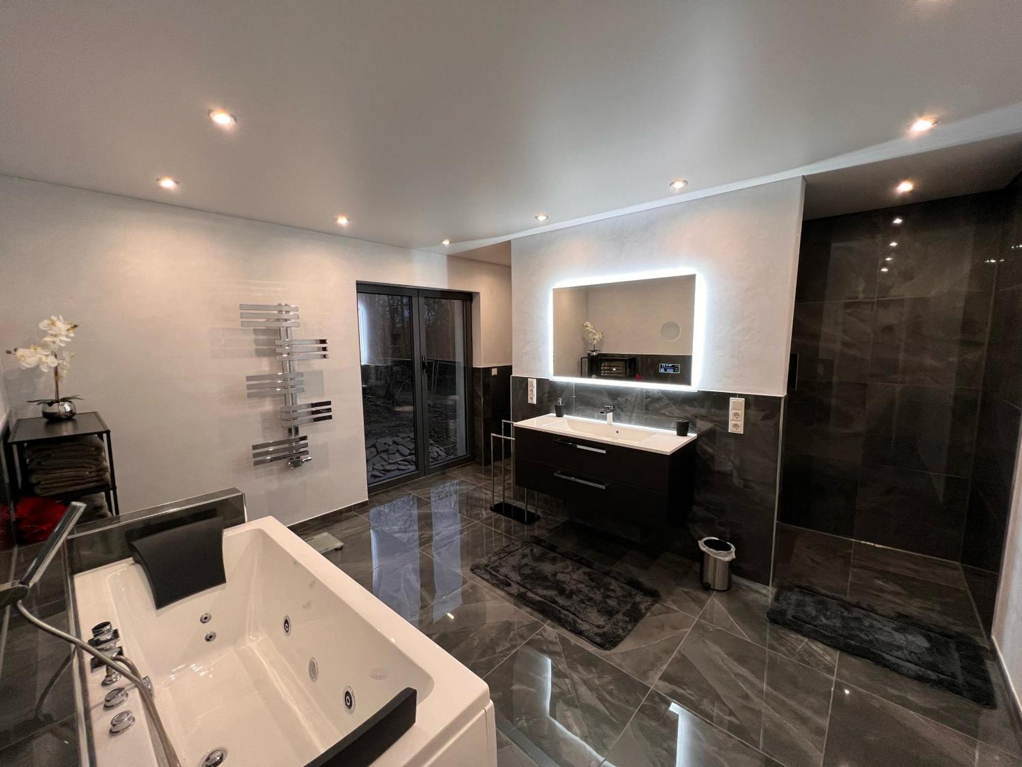 ノインキルヒェンPenthouse M1アパートメント エクステリア 写真